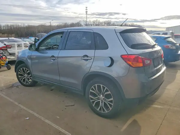 JA4AP3AU5GZ024667 2016 MITSUBISHI OUTLANDER - Image 2