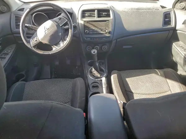JA4AP3AU5GZ032770 2016 MITSUBISHI OUTLANDER - Image 8
