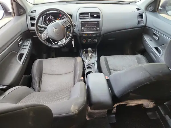 JA4AP3AU5GZ061749 2016 MITSUBISHI OUTLANDER - Image 8
