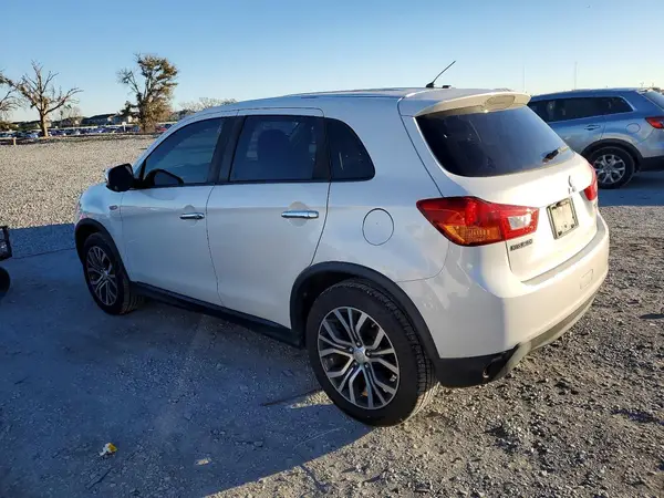 JA4AP3AU5GZ061976 2016 MITSUBISHI OUTLANDER - Image 2