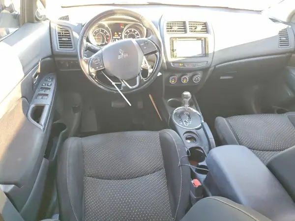 JA4AP3AU5GZ061976 2016 MITSUBISHI OUTLANDER - Image 8
