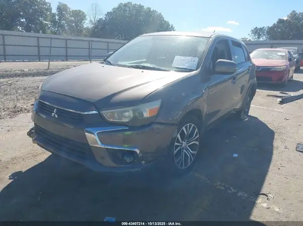 JA4AP3AU5GZ062108 2016 MITSUBISHI OUTLANDER - Image 2
