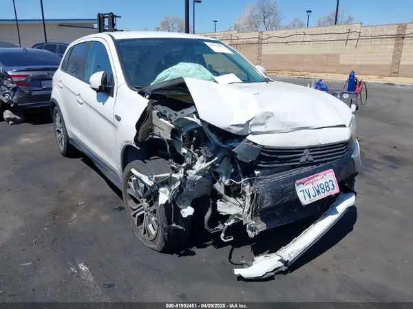 JA4AP3AU5GZ063792 2016 MITSUBISHI OUTLANDER - Image 1