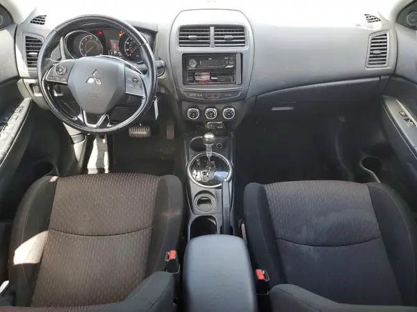 JA4AP3AU5HZ001634 2017 MITSUBISHI OUTLANDER - Image 8