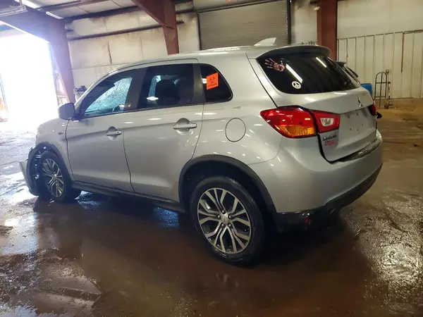 JA4AP3AU5HZ001746 2017 MITSUBISHI OUTLANDER - Image 2