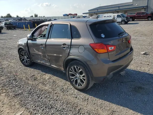 JA4AP3AU5HZ009488 2017 MITSUBISHI OUTLANDER - Image 2