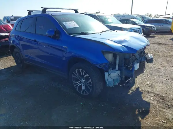 JA4AP3AU5HZ009703 2017 MITSUBISHI OUTLANDER - Image 1
