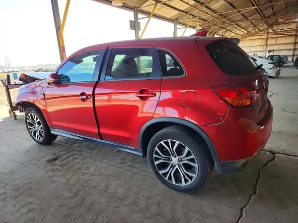 JA4AP3AU5HZ012925 2017 MITSUBISHI OUTLANDER - Image 2