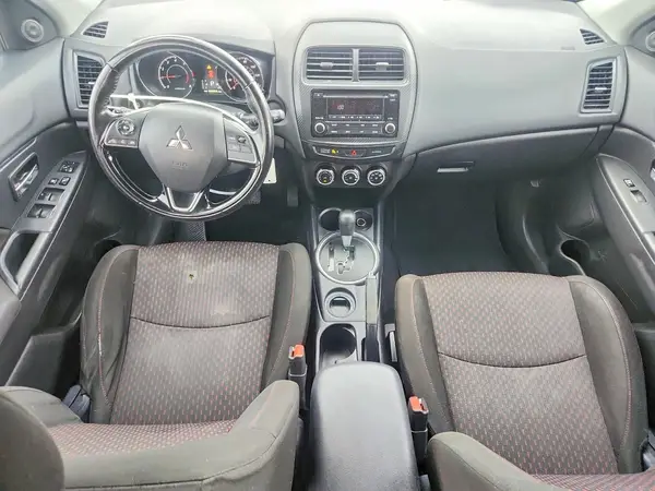 JA4AP3AU5HZ013203 2017 MITSUBISHI OUTLANDER - Image 8