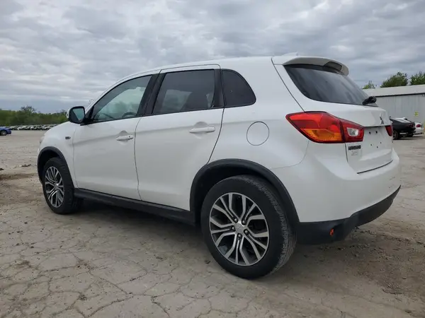 JA4AP3AU5HZ014013 2017 MITSUBISHI OUTLANDER - Image 2