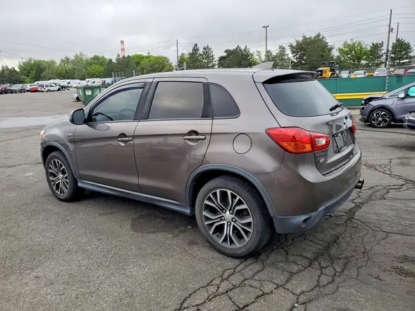 JA4AP3AU5HZ015114 2017 MITSUBISHI OUTLANDER - Image 2