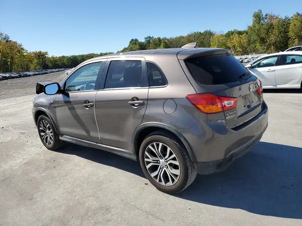 JA4AP3AU5HZ020684 2017 MITSUBISHI OUTLANDER - Image 2