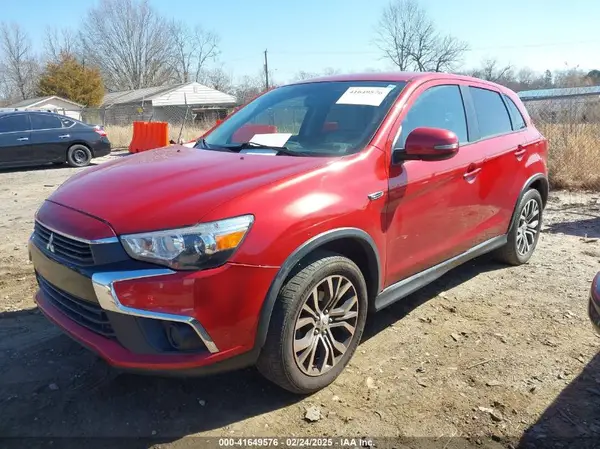 JA4AP3AU5HZ022130 2017 MITSUBISHI OUTLANDER - Image 2