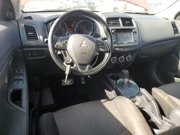 JA4AP3AU5HZ036058 2017 MITSUBISHI OUTLANDER - Image 8