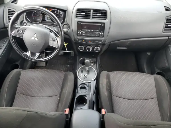 JA4AP3AU5HZ047027 2017 MITSUBISHI OUTLANDER - Image 8