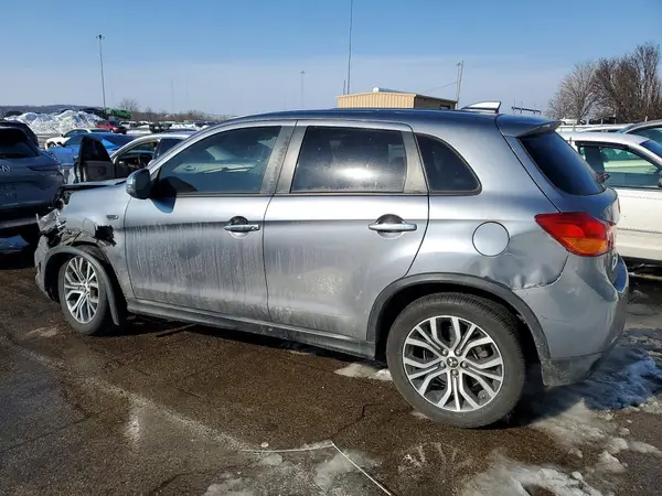 JA4AP3AU5HZ048517 2017 MITSUBISHI OUTLANDER - Image 2