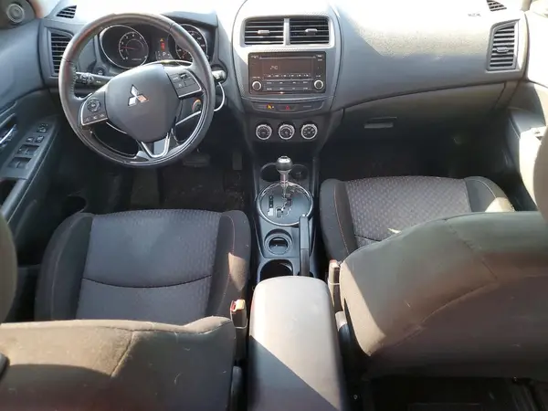 JA4AP3AU5HZ048517 2017 MITSUBISHI OUTLANDER - Image 8