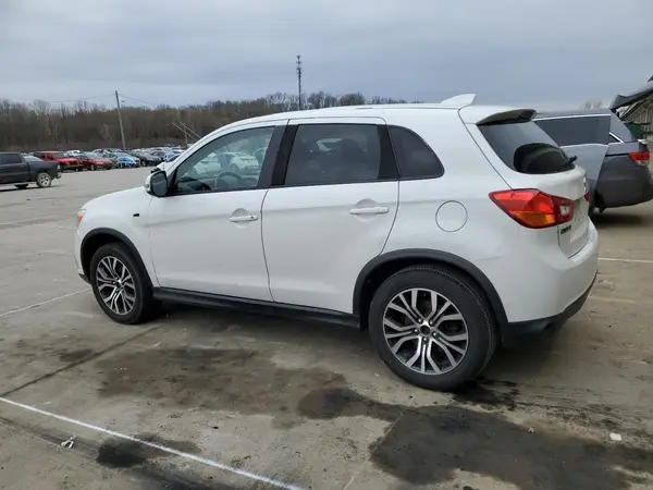 JA4AP3AU5HZ067293 2017 MITSUBISHI OUTLANDER - Image 2