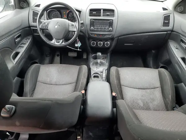 JA4AP3AU5HZ067293 2017 MITSUBISHI OUTLANDER - Image 8