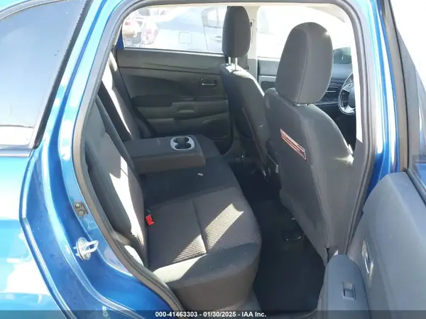 JA4AP3AU5JU005282 2018 MITSUBISHI OUTLANDER - Image 8