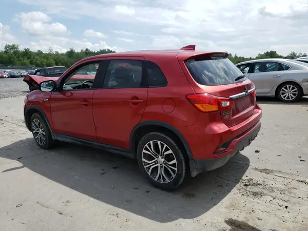 JA4AP3AU5JU005833 2018 MITSUBISHI OUTLANDER - Image 2