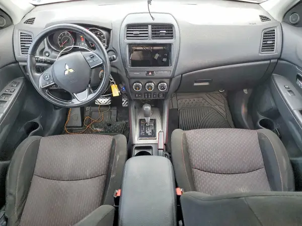 JA4AP3AU5JU013222 2018 MITSUBISHI OUTLANDER - Image 8
