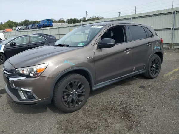 JA4AP3AU5JU015214 2018 MITSUBISHI OUTLANDER - Image 1