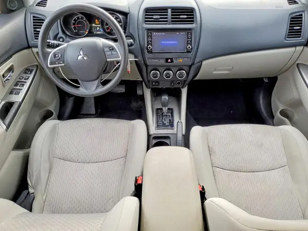 JA4AP3AU5JU023362 2018 MITSUBISHI OUTLANDER - Image 8