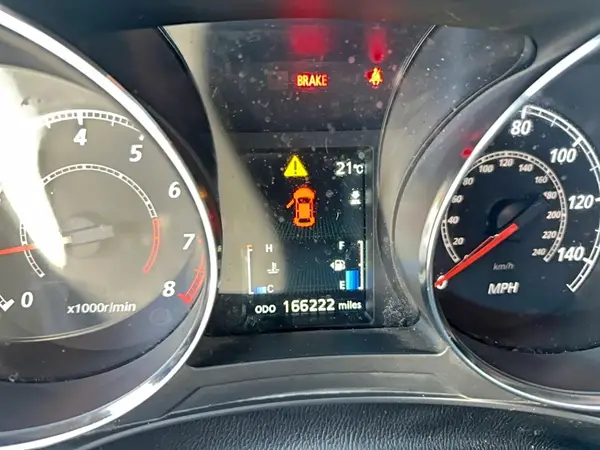 JA4AP3AU5JU025077 2018 MITSUBISHI OUTLANDER - Image 8