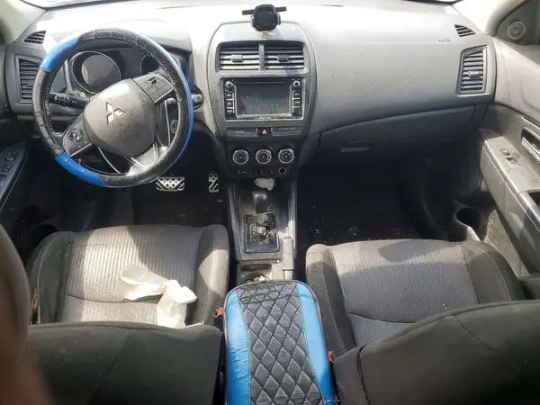 JA4AP3AU5JZ021453 2018 MITSUBISHI OUTLANDER - Image 8
