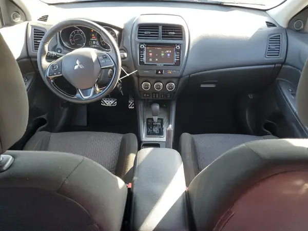 JA4AP3AU5JZ024238 2018 MITSUBISHI OUTLANDER - Image 8