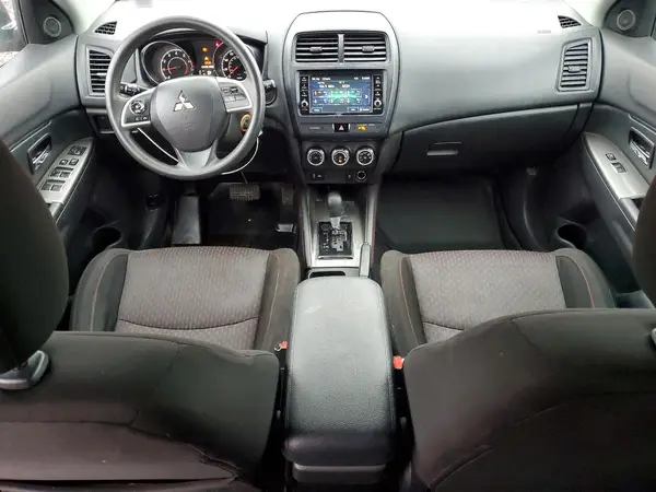 JA4AP3AU5KU003940 2019 MITSUBISHI OUTLANDER - Image 8