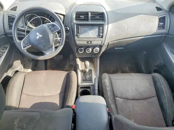 JA4AP3AU5KU004456 2019 MITSUBISHI OUTLANDER - Image 8