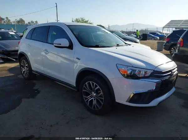 JA4AP3AU5KU005462 2019 MITSUBISHI OUTLANDER - Image 1