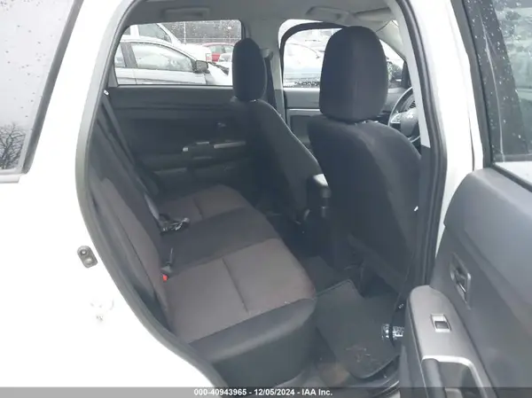 JA4AP3AU5KU007180 2019 MITSUBISHI OUTLANDER - Image 8