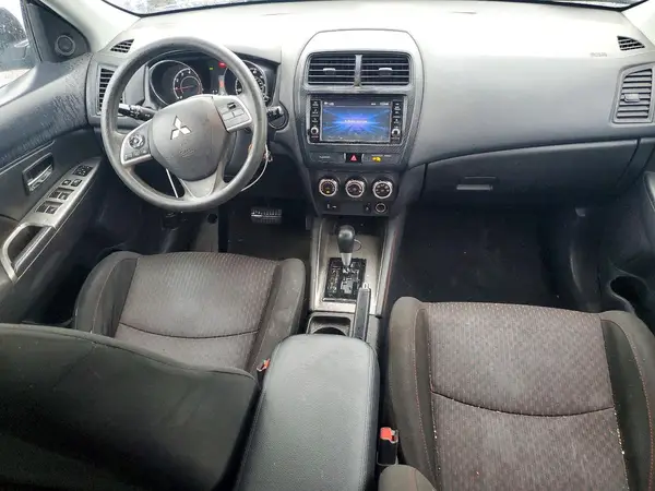 JA4AP3AU5KU009463 2019 MITSUBISHI OUTLANDER - Image 8