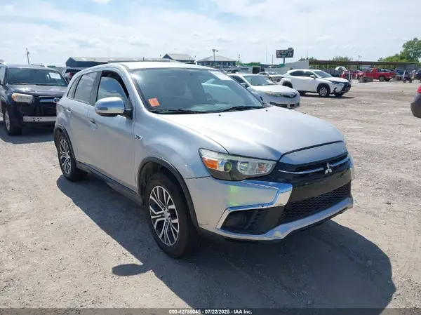 JA4AP3AU5KU011682 2019 MITSUBISHI OUTLANDER - Image 1