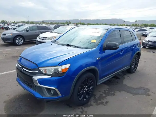 JA4AP3AU5KU016736 2019 MITSUBISHI OUTLANDER - Image 2