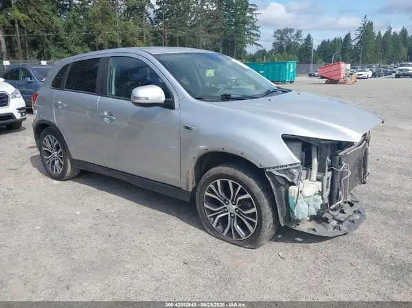 JA4AP3AU5KU018003 2019 MITSUBISHI OUTLANDER - Image 1