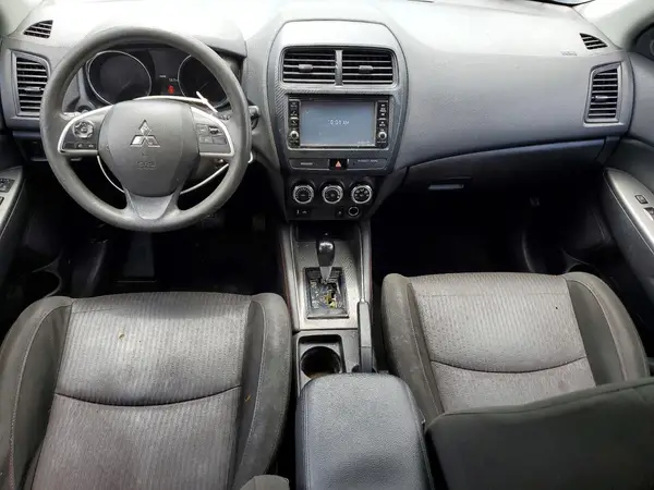 JA4AP3AU5KU018146 2019 MITSUBISHI OUTLANDER - Image 8