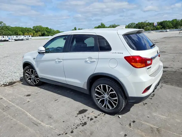 JA4AP3AU5KU018986 2019 MITSUBISHI OUTLANDER - Image 2