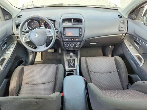 JA4AP3AU5KU018986 2019 MITSUBISHI OUTLANDER - Image 8