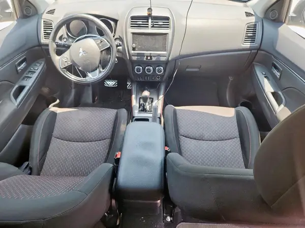 JA4AP3AU5KU019040 2019 MITSUBISHI OUTLANDER - Image 8