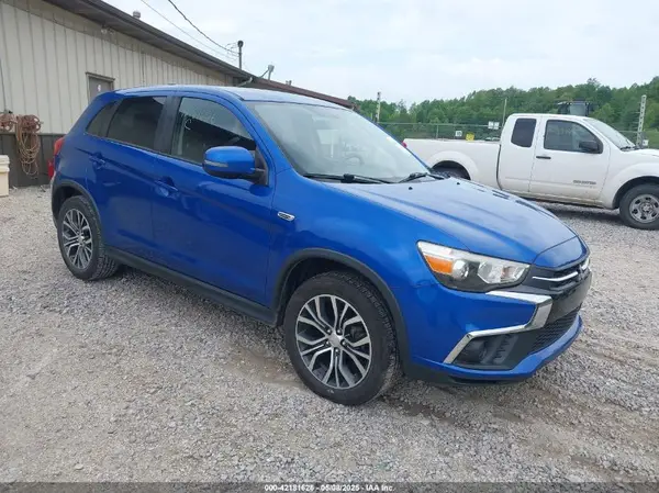 JA4AP3AU5KU019720 2019 MITSUBISHI OUTLANDER - Image 1
