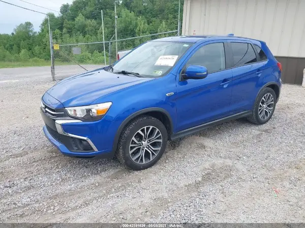 JA4AP3AU5KU019720 2019 MITSUBISHI OUTLANDER - Image 2