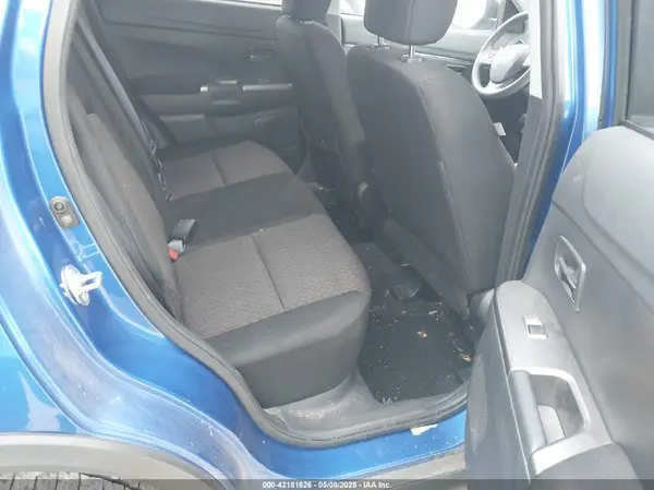 JA4AP3AU5KU019720 2019 MITSUBISHI OUTLANDER - Image 8