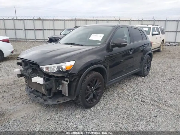JA4AP3AU5KU024416 2019 MITSUBISHI OUTLANDER - Image 2