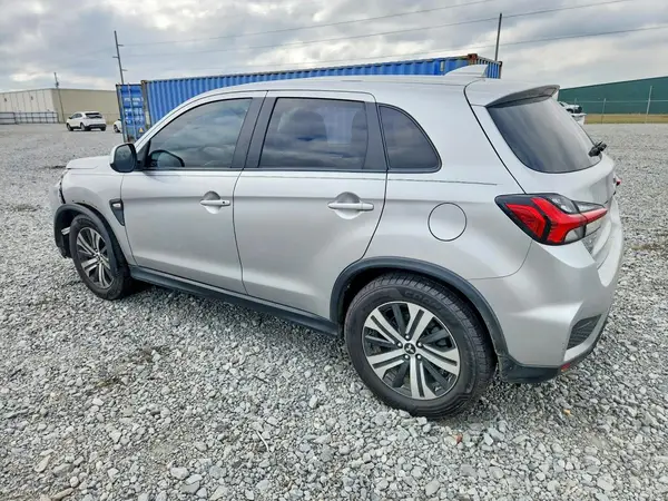 JA4AP3AU5LU002479 2020 MITSUBISHI OUTLANDER - Image 2