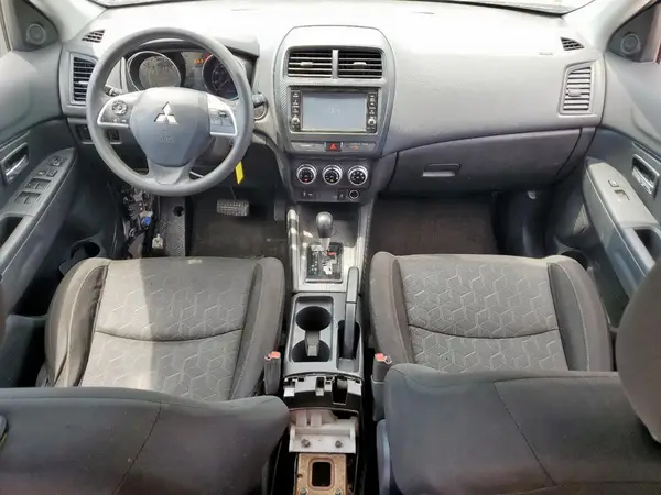 JA4AP3AU5LU006371 2020 MITSUBISHI OUTLANDER - Image 8