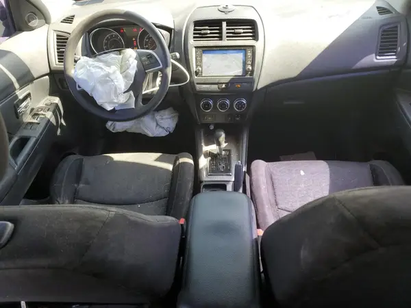 JA4AP3AU5LU010453 2020 MITSUBISHI OUTLANDER - Image 8